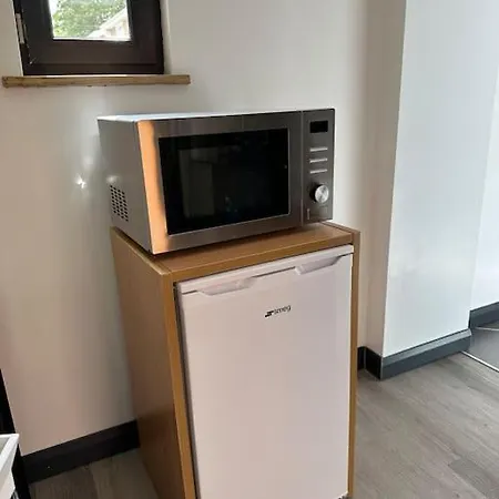 Modern Apartment In Peaceful Area Swindon Esterno foto